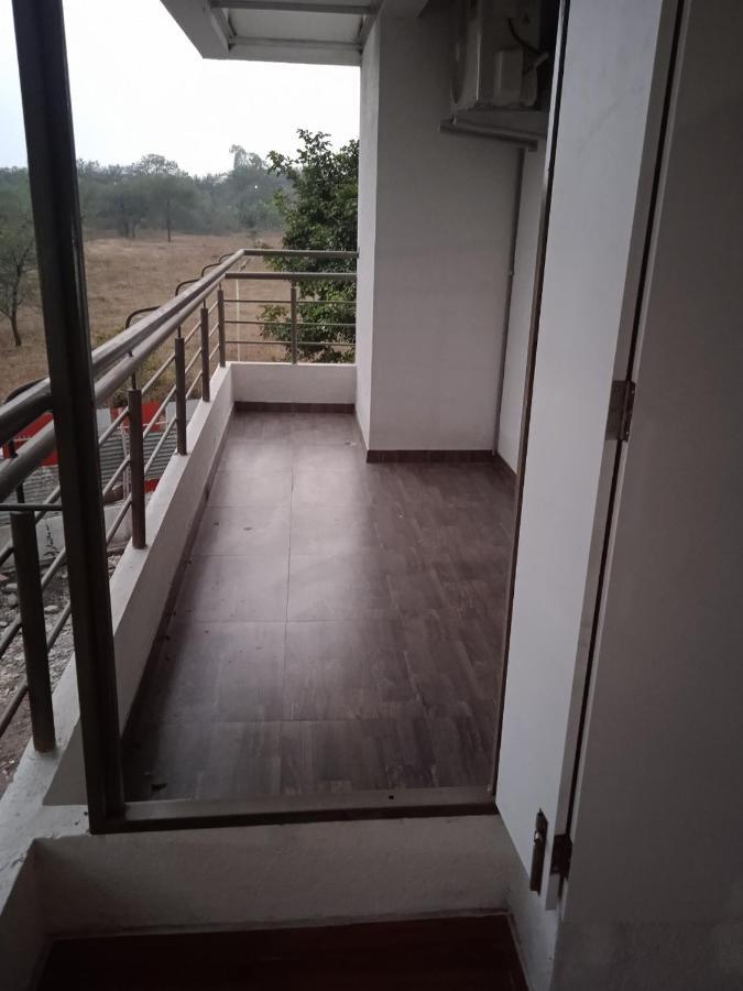Stay Nc Homestay Нашик Екстер'єр фото